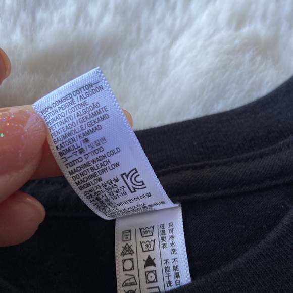 Young One Apparel black graphic tee shirt yeah yeah yeah small shop kids size 8 - Picture 9 of 9